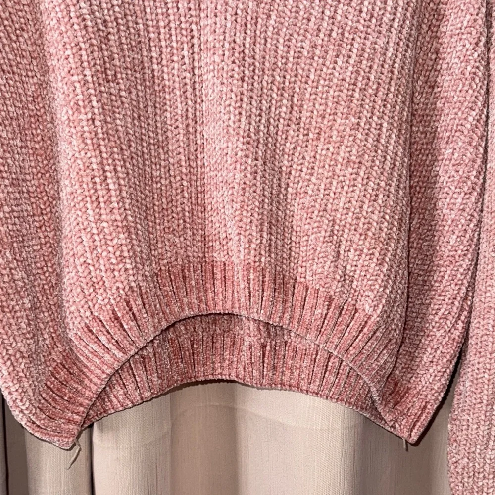 Pink V-Neck Sweater - Picture 5 of 5